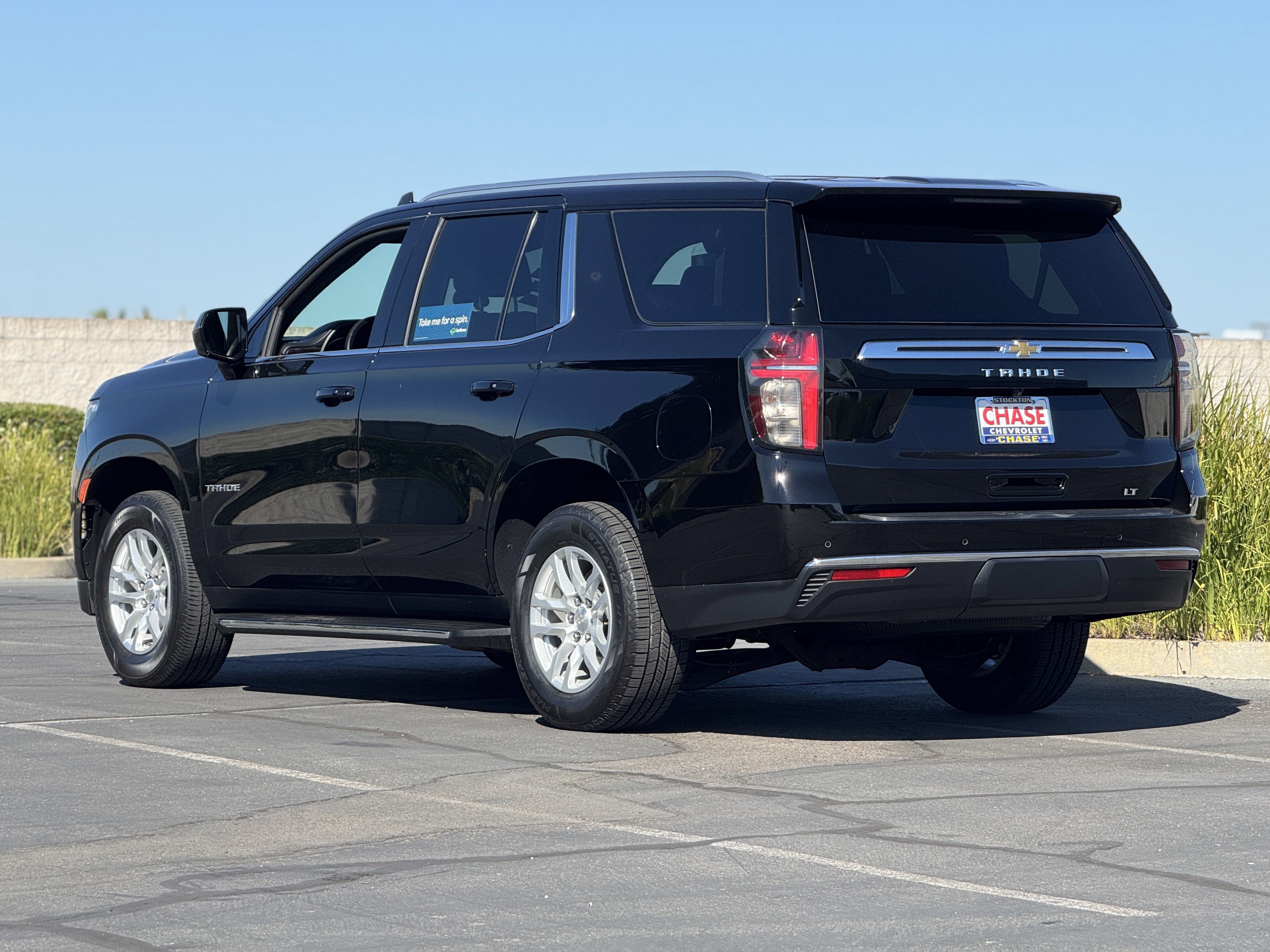 2023 Chevrolet Tahoe LT photo 2