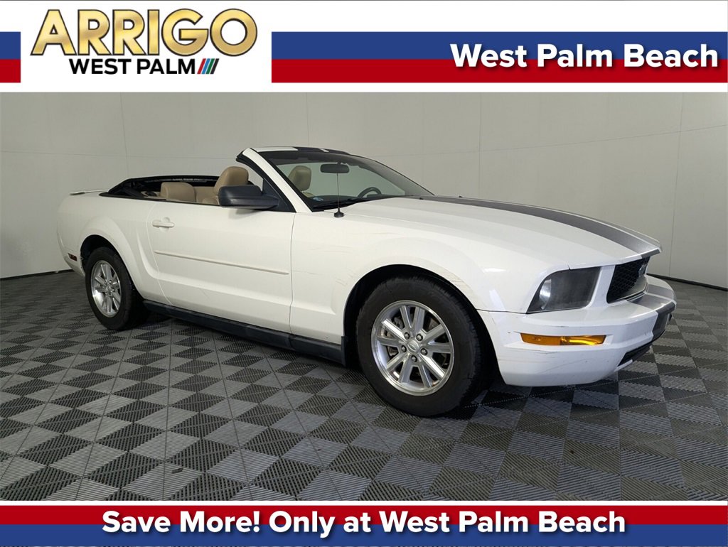 2008 Ford Mustang Deluxe