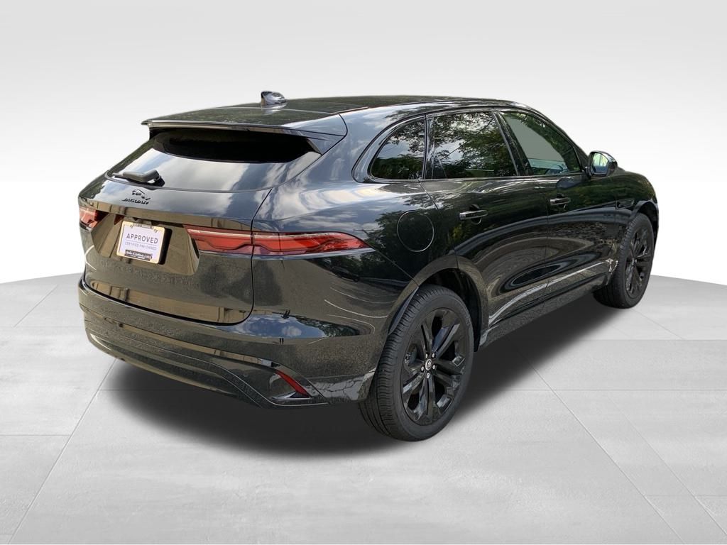 2025 Jaguar F-PACE P250 R-Dynamic S photo 8