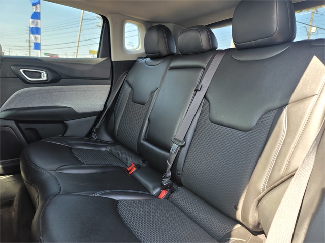2022 Jeep Compass Latitude photo 13