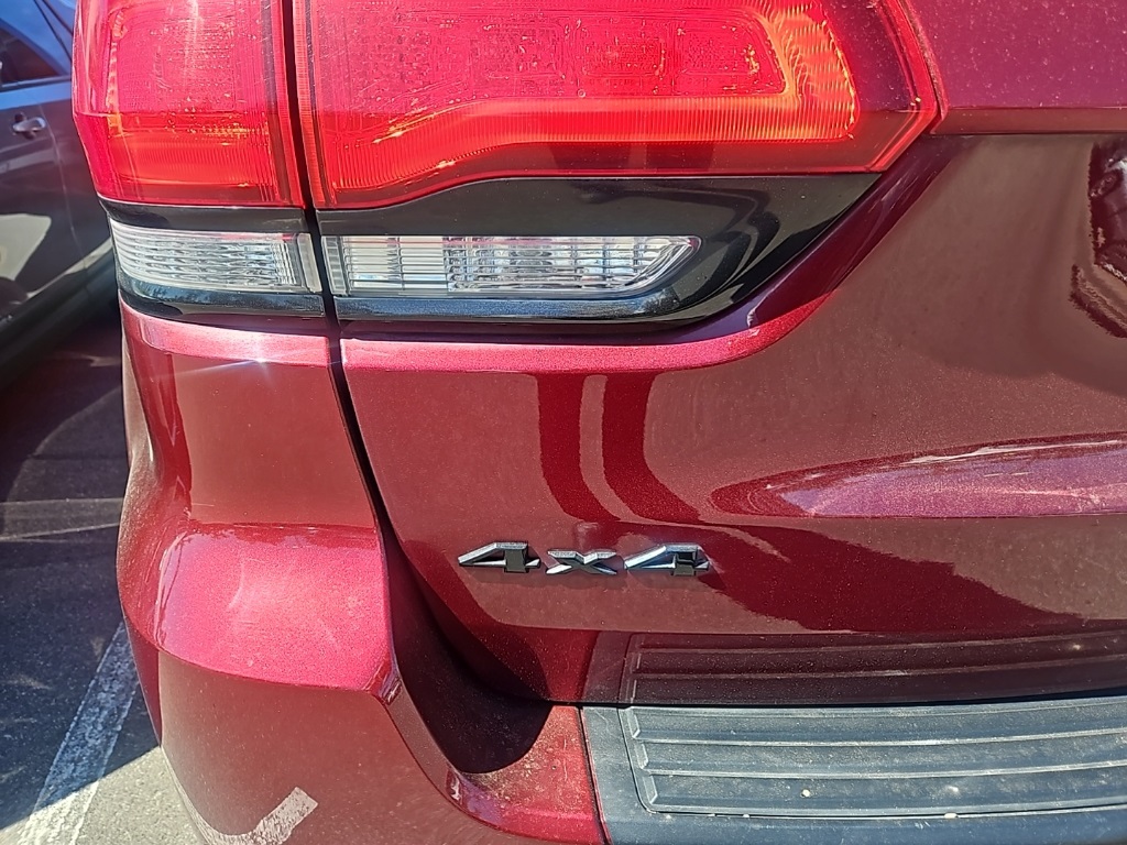 2020 Jeep Grand Cherokee Altitude photo 4