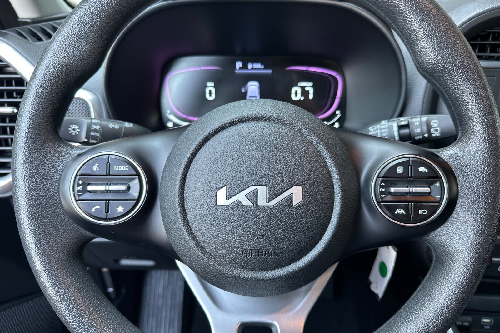 2023 Kia Soul LX photo 21
