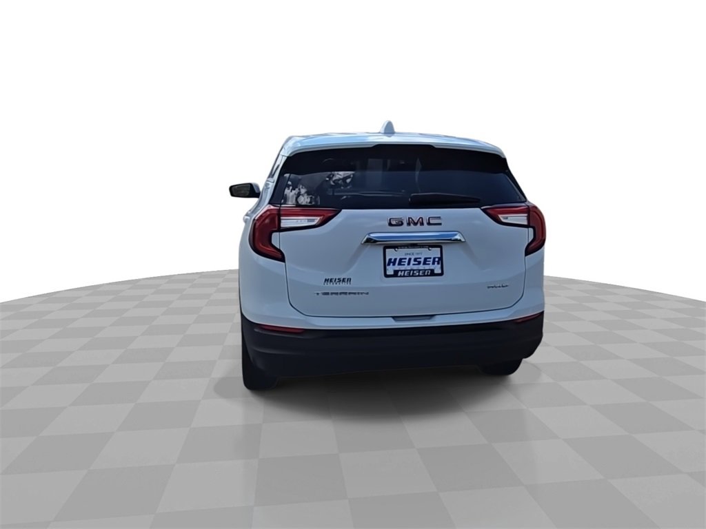 2024 Gmc Terrain SLE photo 4