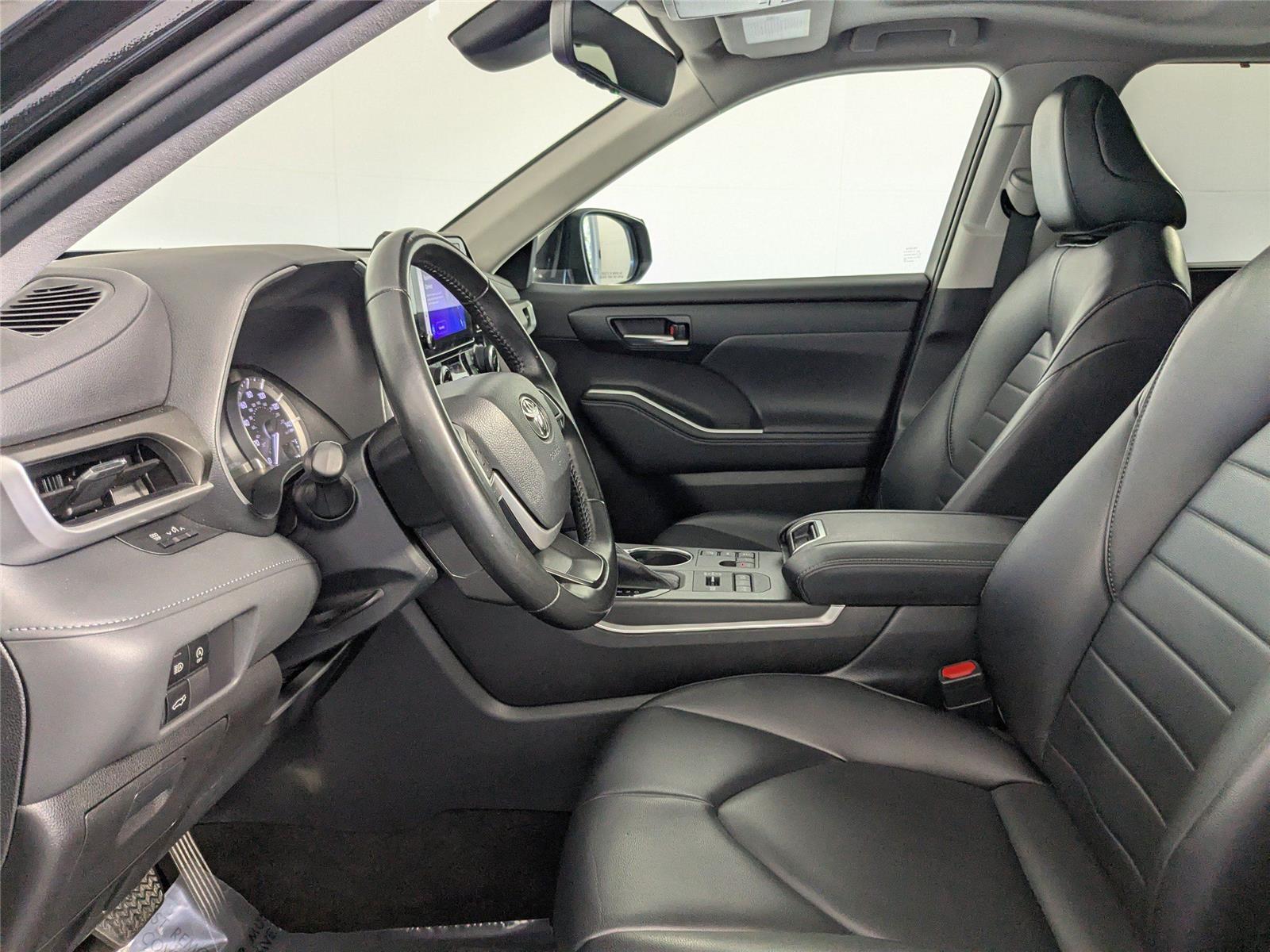 2023 Toyota Highlander Limited Platinum XLE XSE photo 10