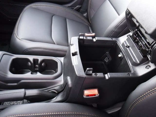 2025 Jeep Wrangler Sahara photo 18