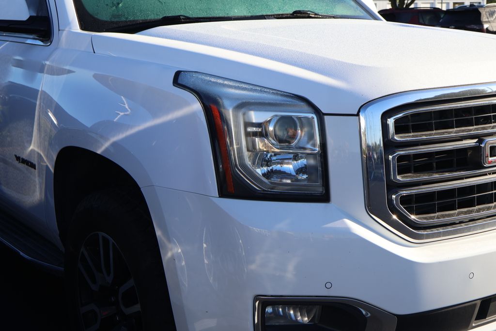 2019 Gmc Yukon SLT photo 4