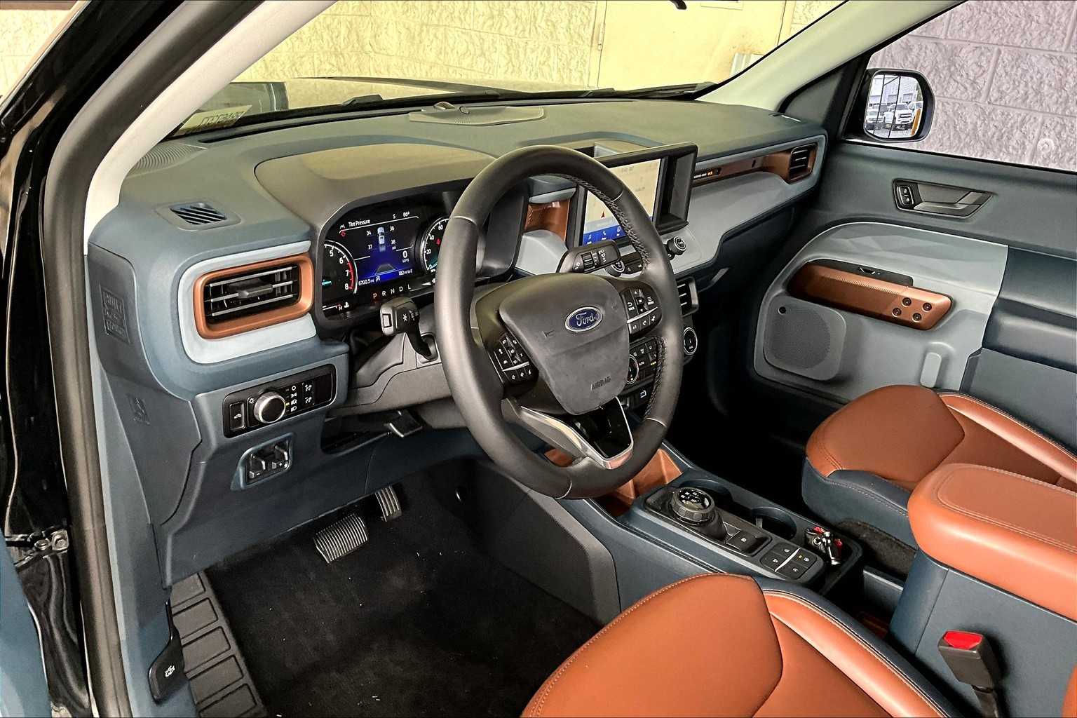 2024 Ford Maverick Lariat photo 16