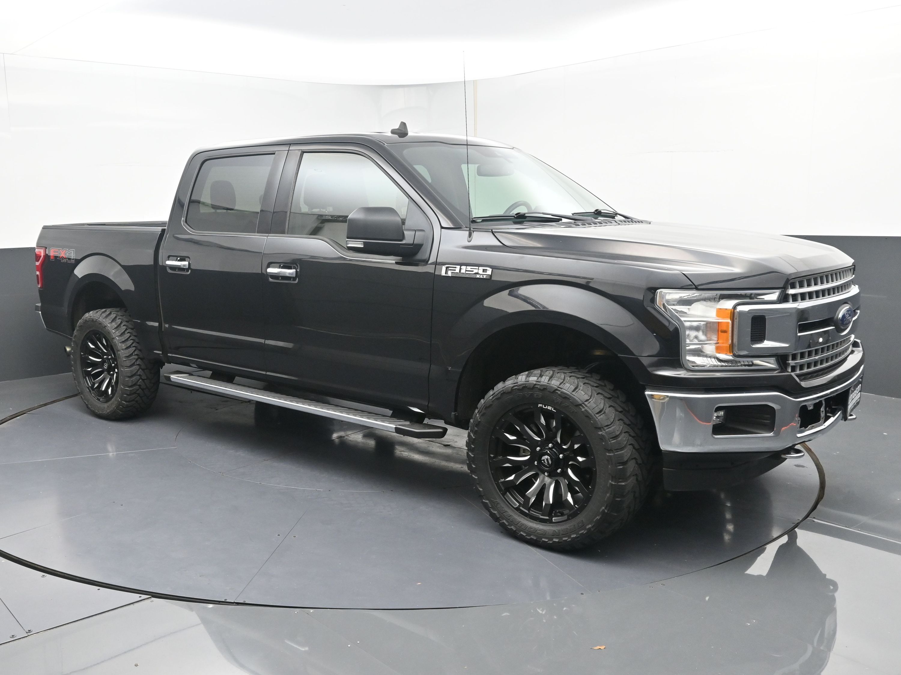 2020 Ford F-150 XLT's photo