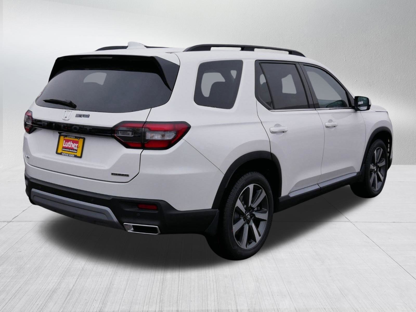 2025 Honda Pilot Touring photo 7