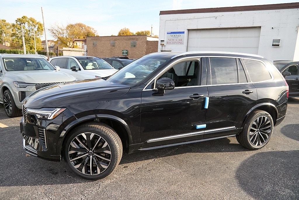 2026 VOLVO XC90 - Image 2