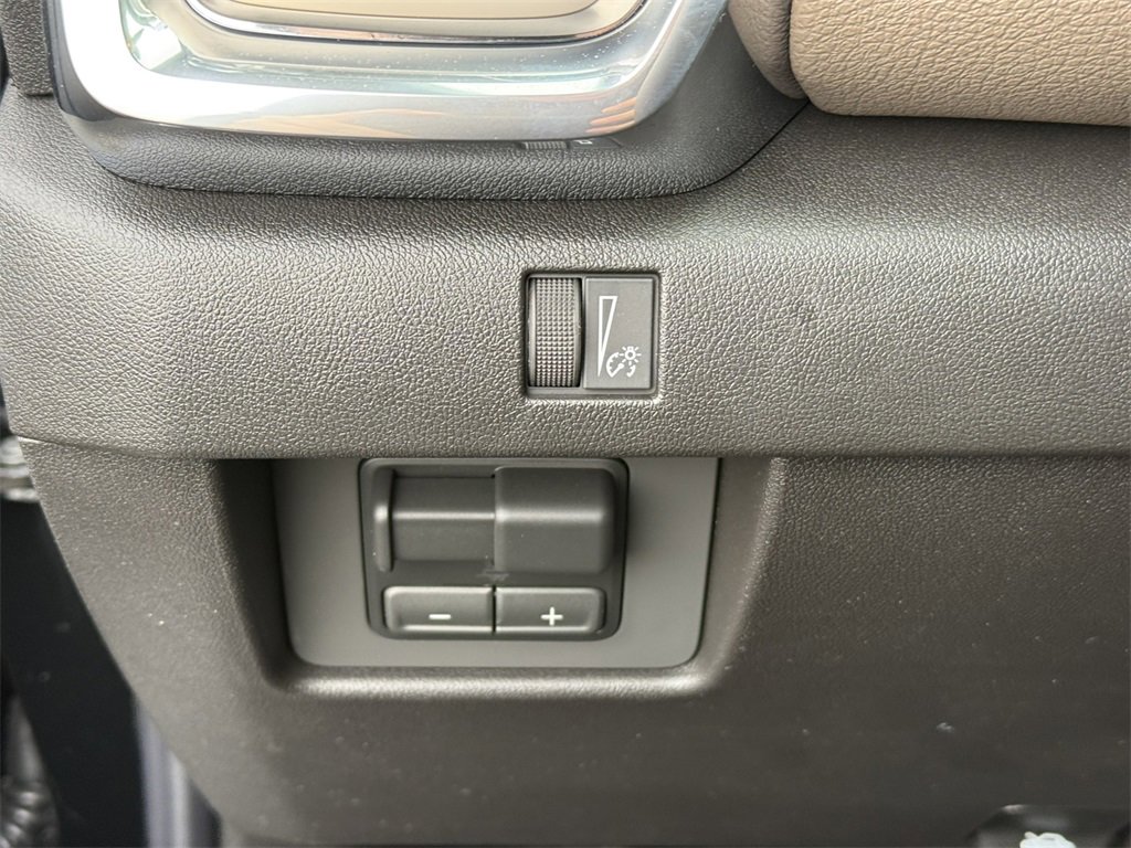 2026 GMC CANYON - Image 18