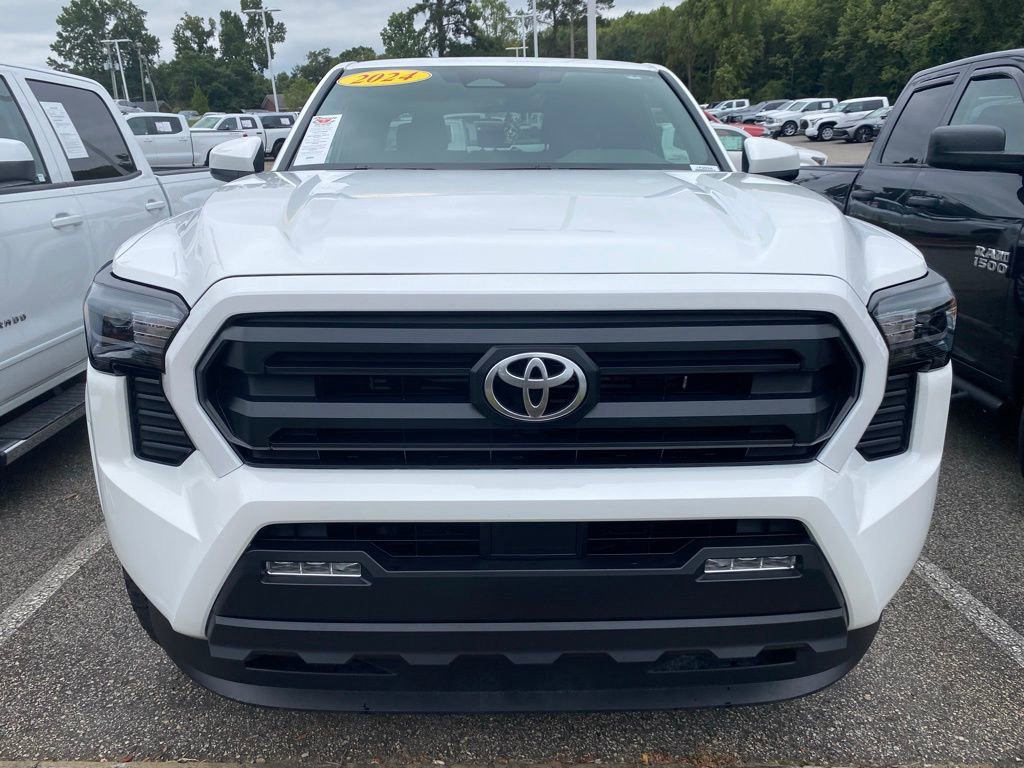 2024 Toyota Tacoma SR5 photo 11