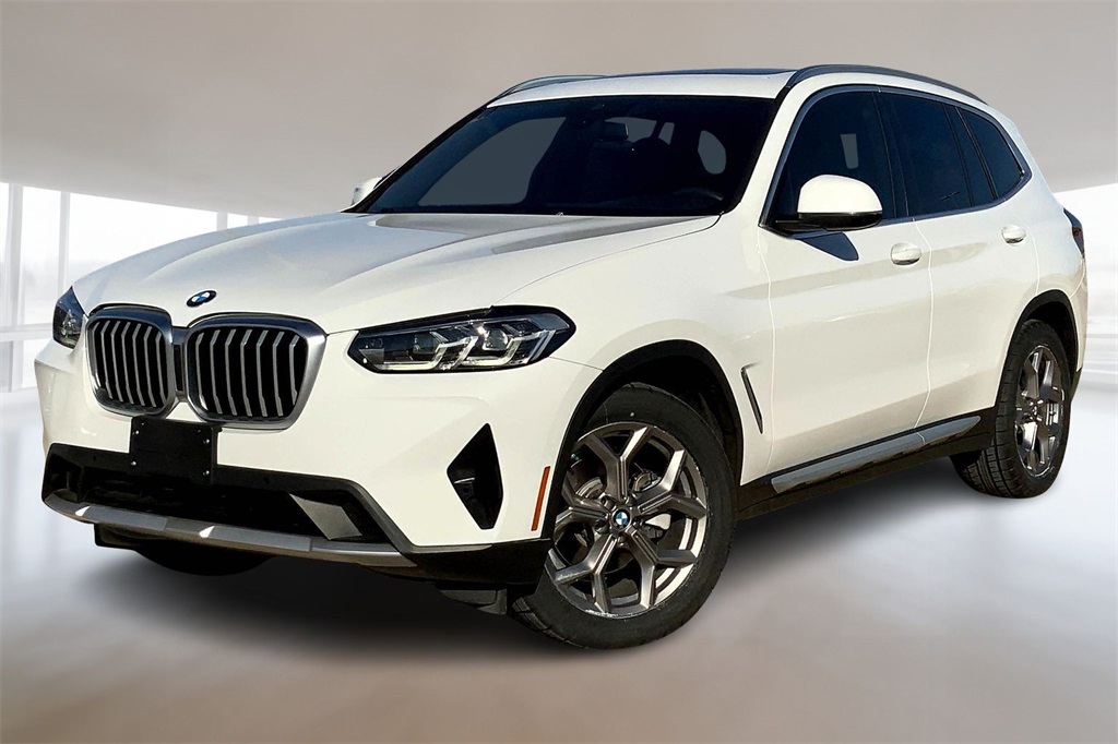 2022 BMW X3 30i's photo