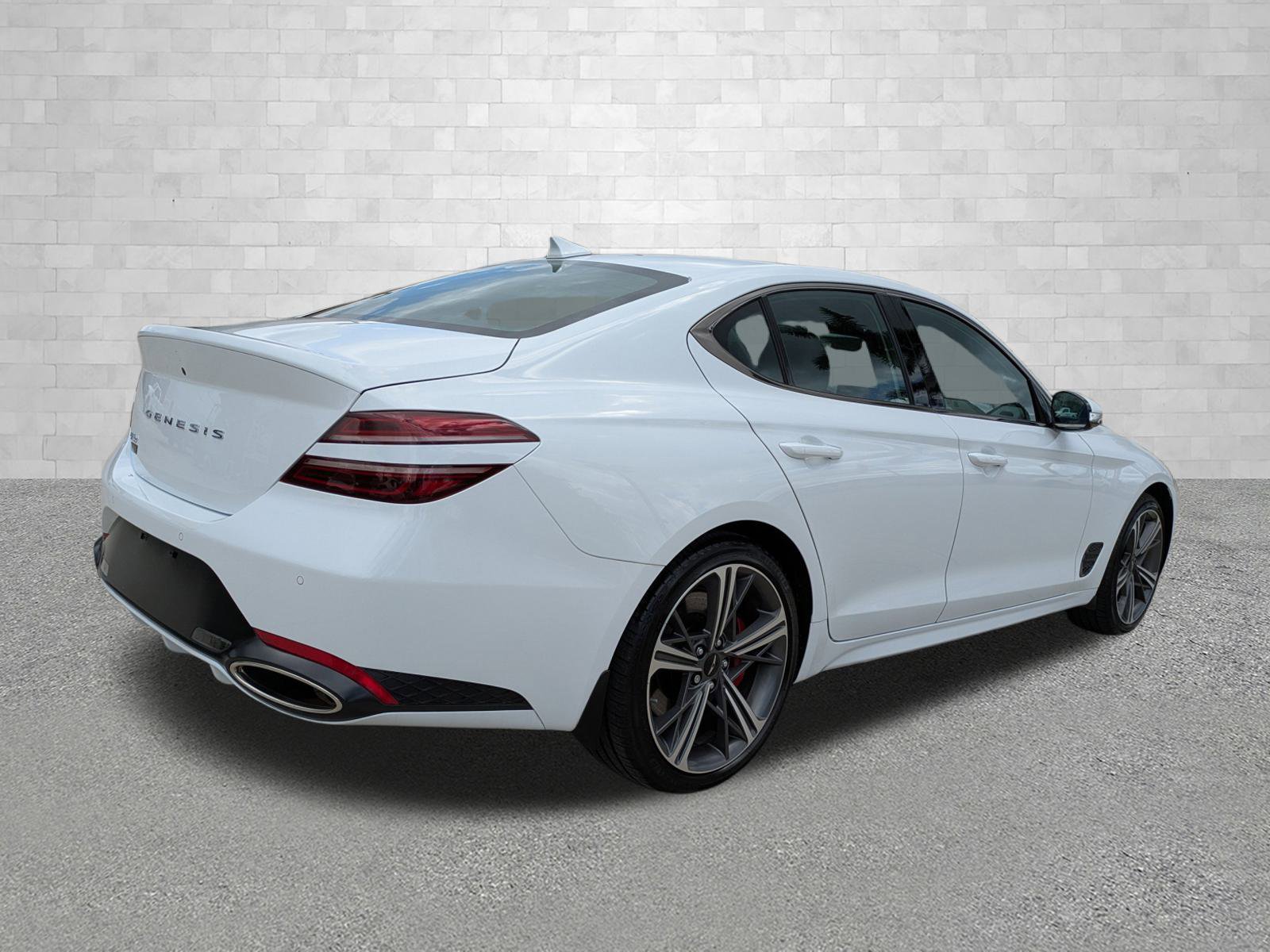 2024 Genesis G70 2.5T Sport Prestige photo 2