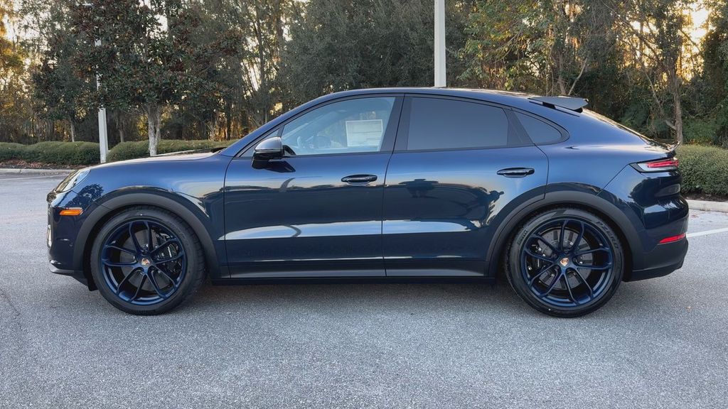 2026 Porsche Cayenne Turbo GT photo 4