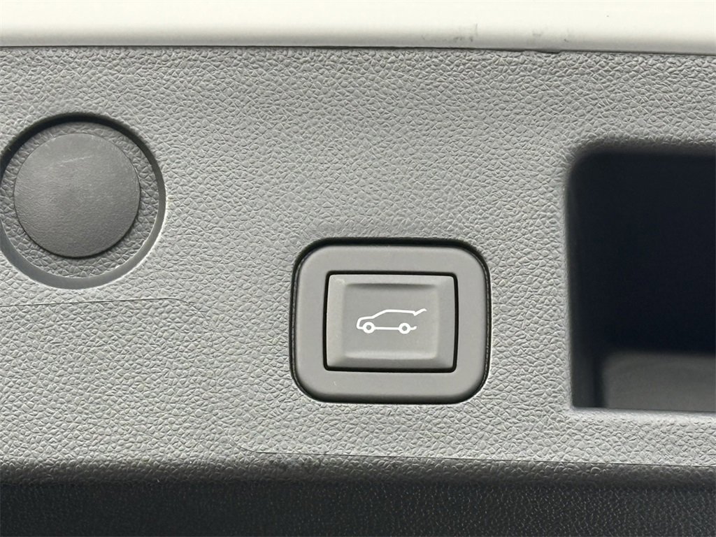 2026 GMC TERRAIN - Image 35