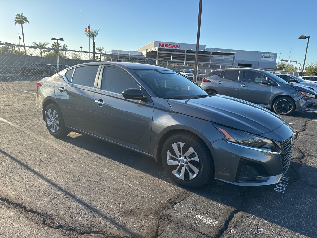 2025 Nissan Altima 2.5 S photo 4