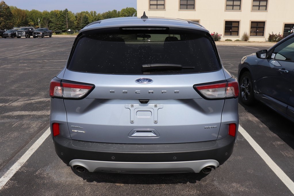 2022 Ford Escape SEL photo 6