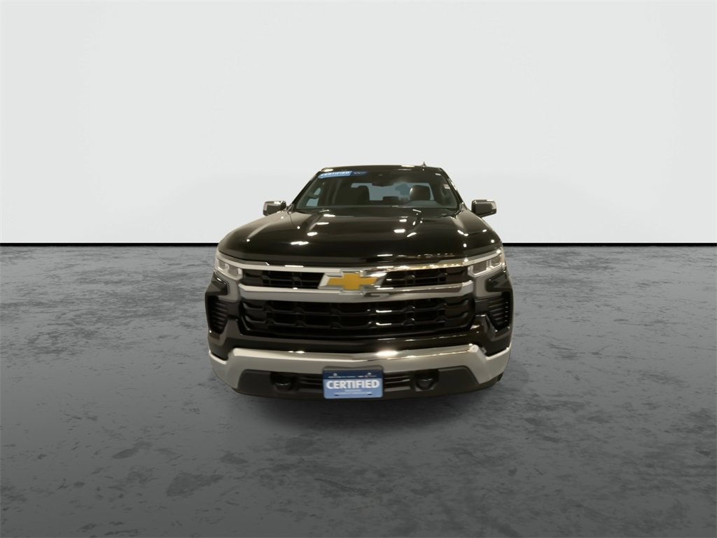 2022 Chevrolet Silverado 1500 LT photo 2