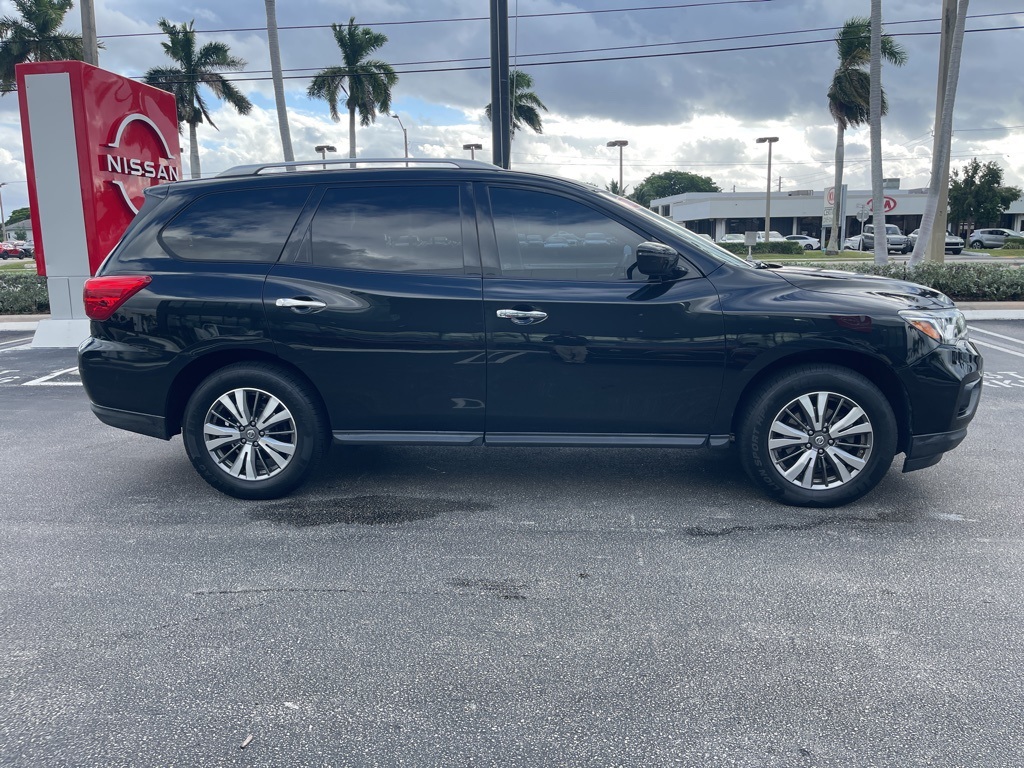 Used 2019 Nissan Pathfinder SV with VIN 5N1DR2MN7KC589506 for sale in Delray Beach, FL