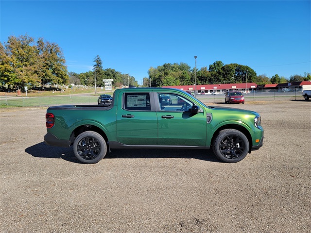 2025 Ford Maverick XLT photo 3