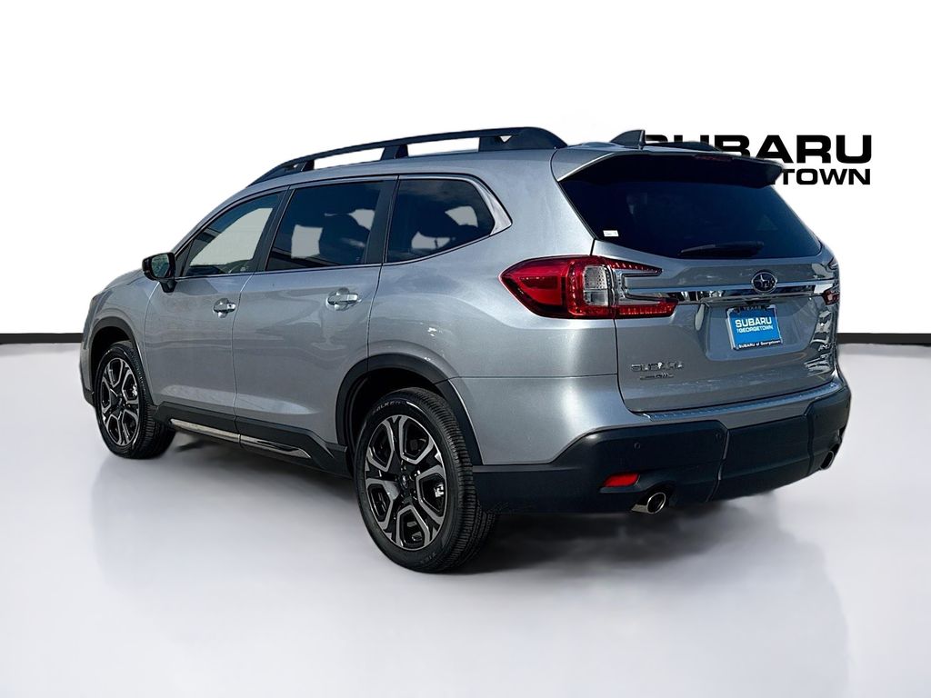 2025 Subaru Ascent Limited photo 3