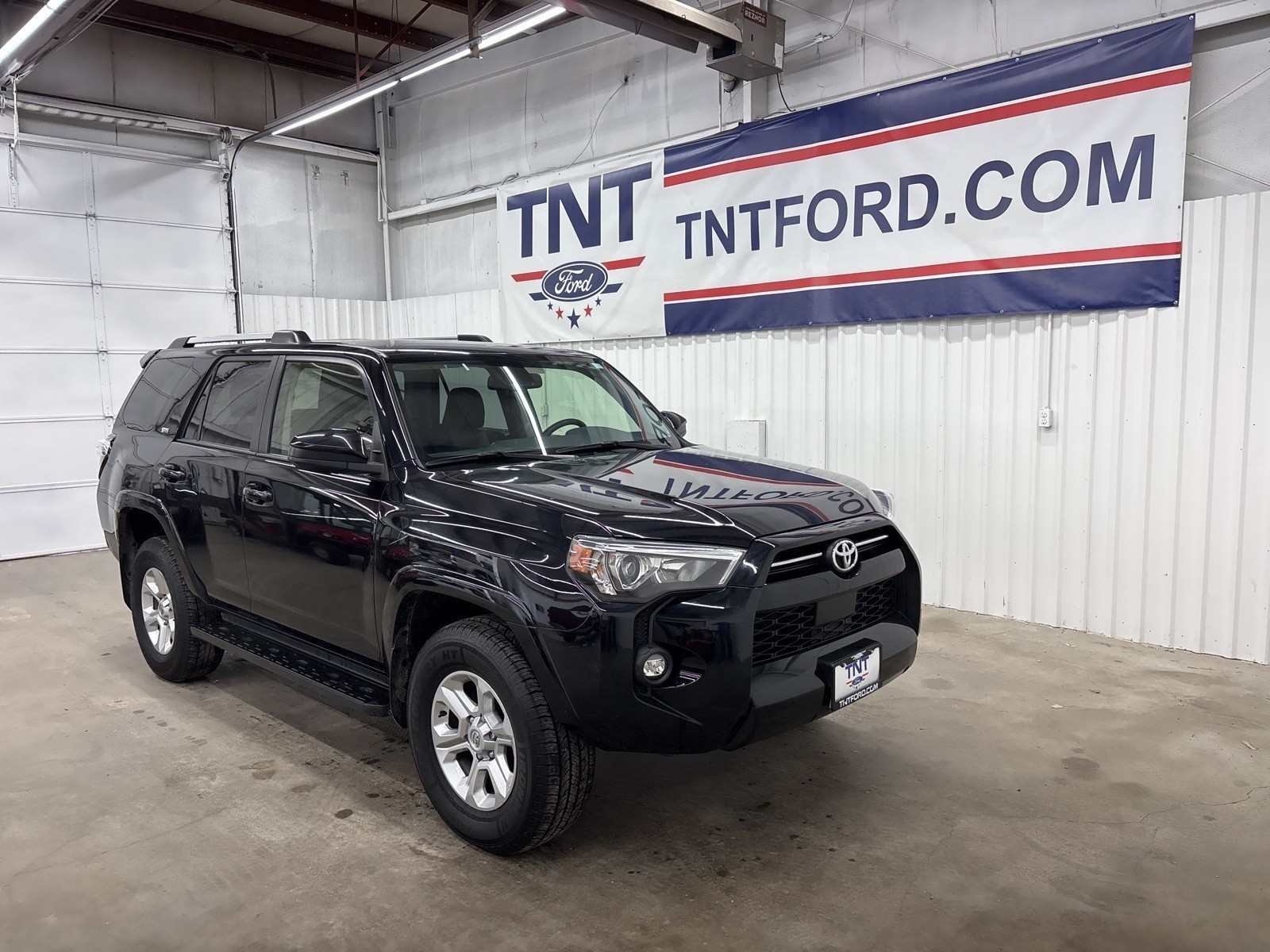 2024 Toyota 4Runner SR5 photo 2
