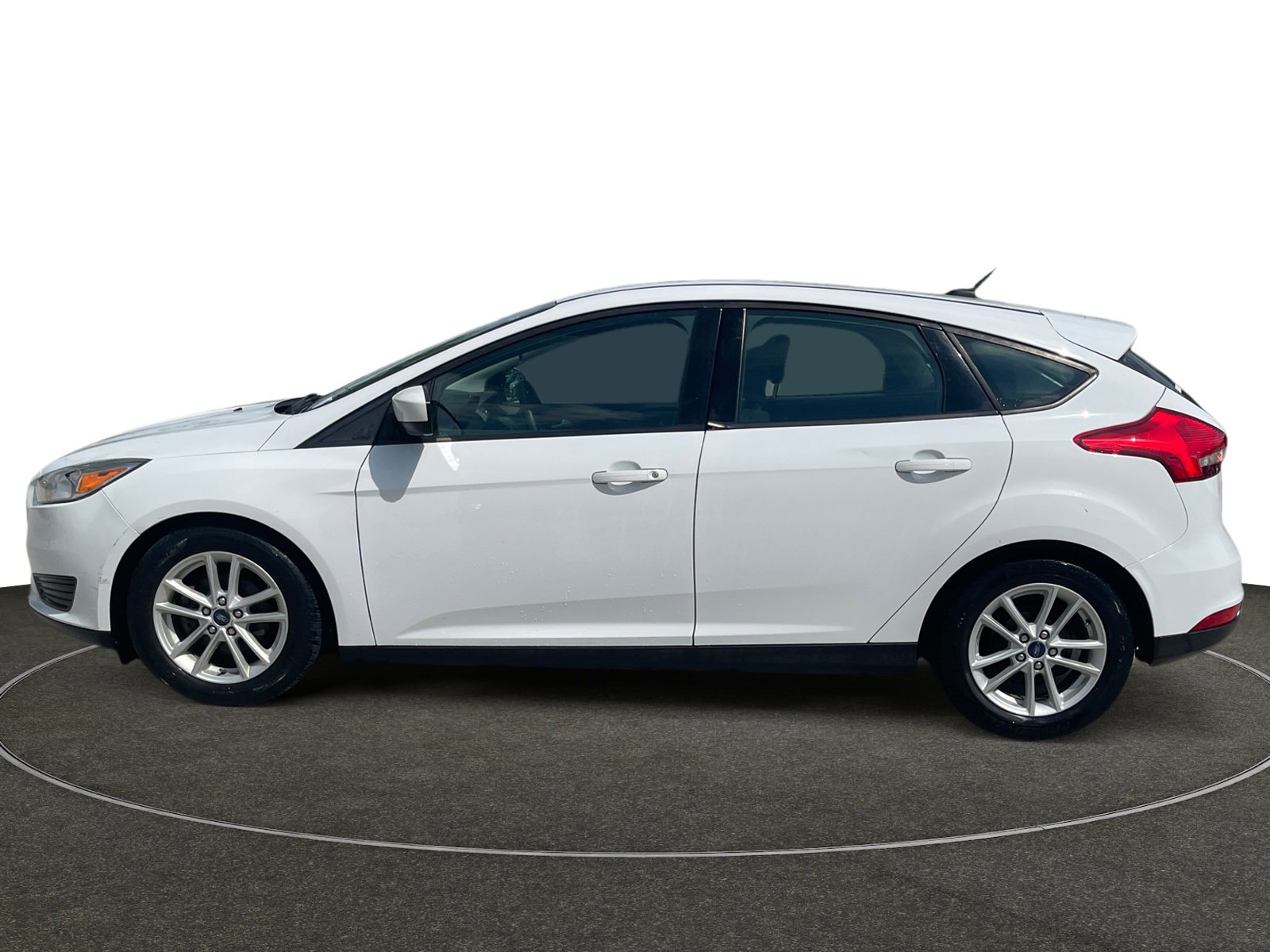 Used 2018 Ford Focus SE with VIN 1FADP3K25JL287550 for sale in Clive, IA