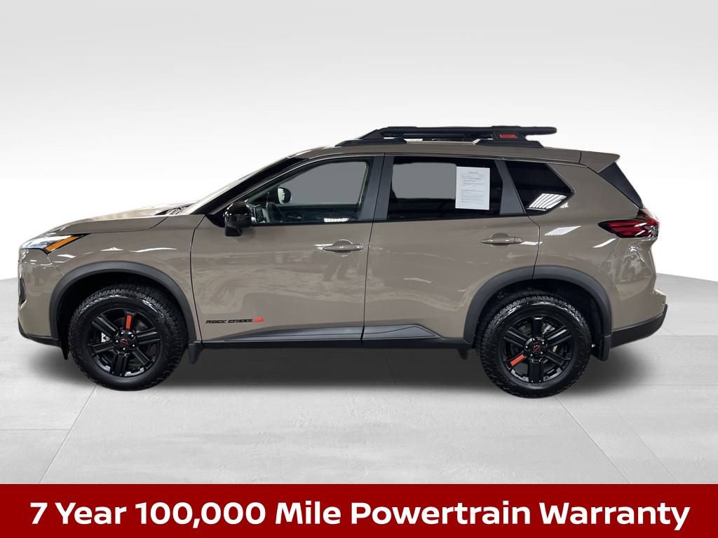 2025 Nissan Rogue SV photo 2