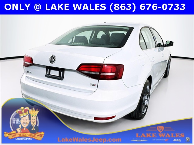 2017 Volkswagen Jetta 1.4T S photo 2