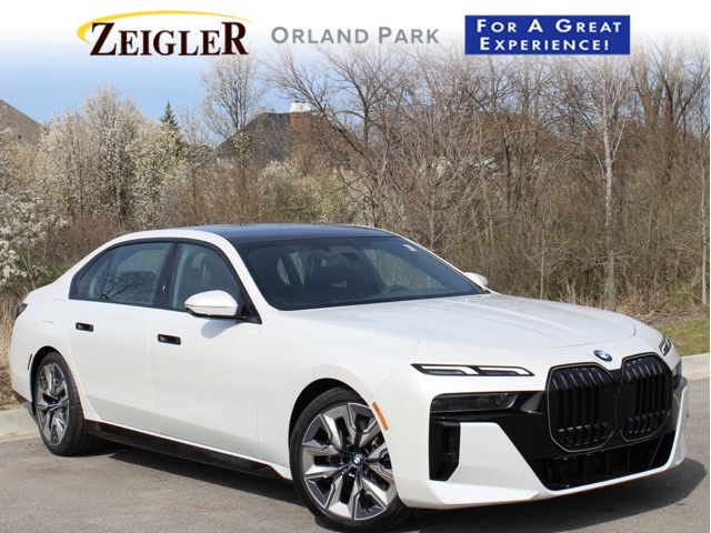 2025 BMW 7 Series 760i's photo