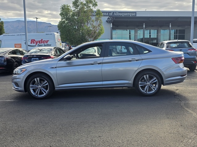 2019 Volkswagen Jetta R-Line photo 4