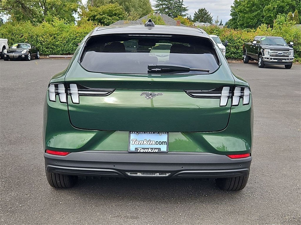 2025 Ford Mustang Mach-E Premium photo 5