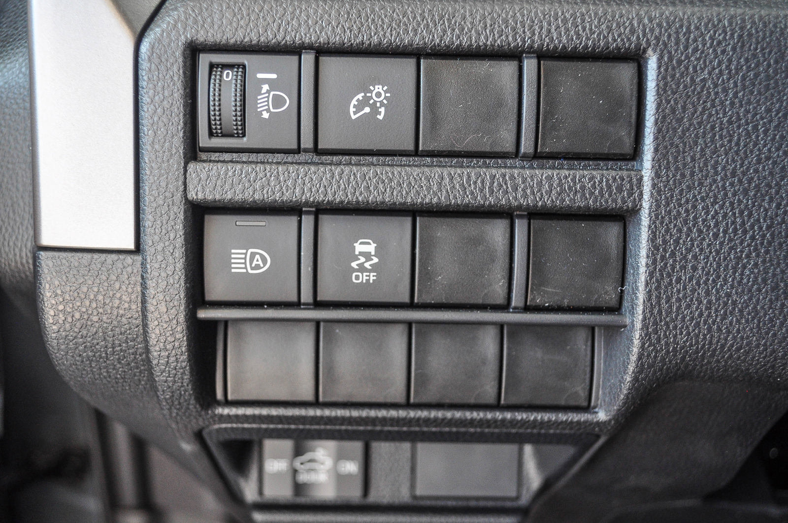 2024 Toyota Tacoma SR5 4x4 photo 23