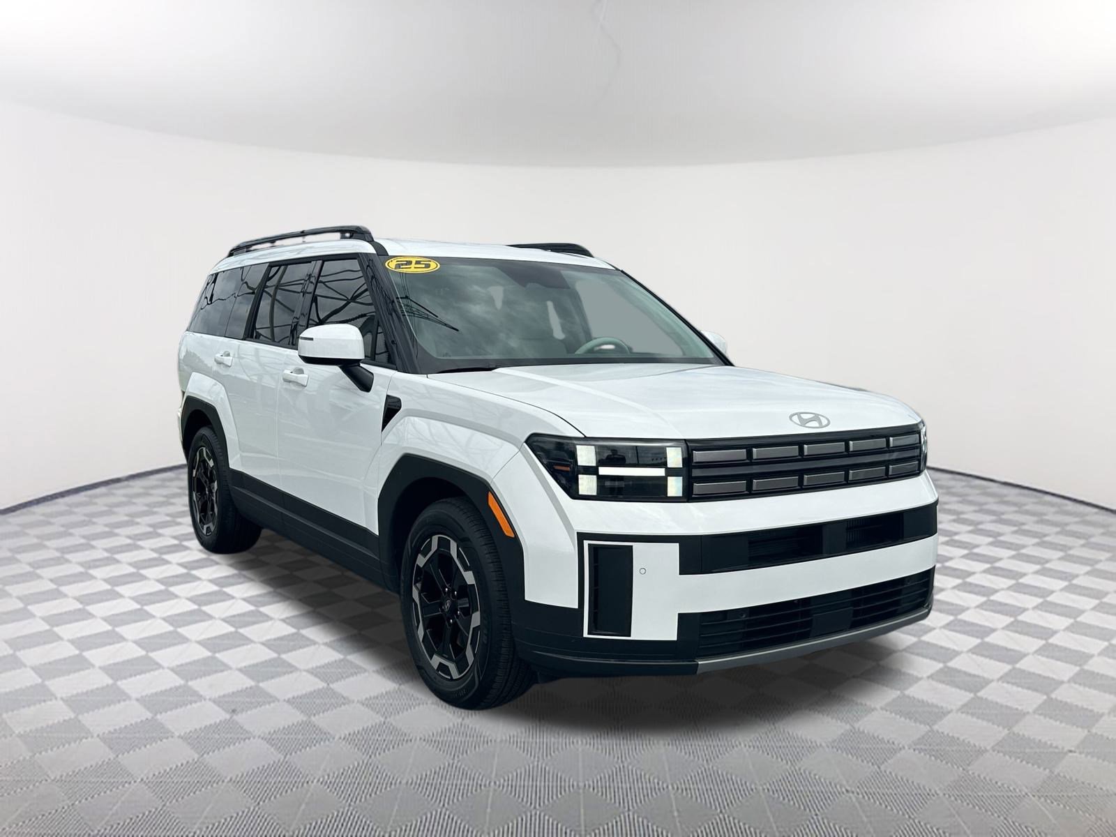 2025 Hyundai Santa Fe SEL photo 2