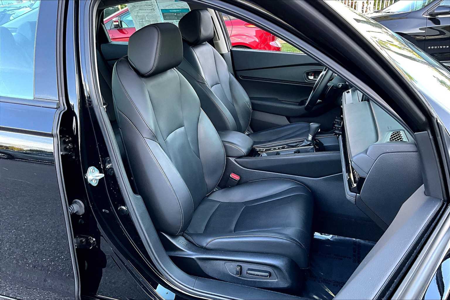 2024 Honda Accord Hybrid Touring photo 7