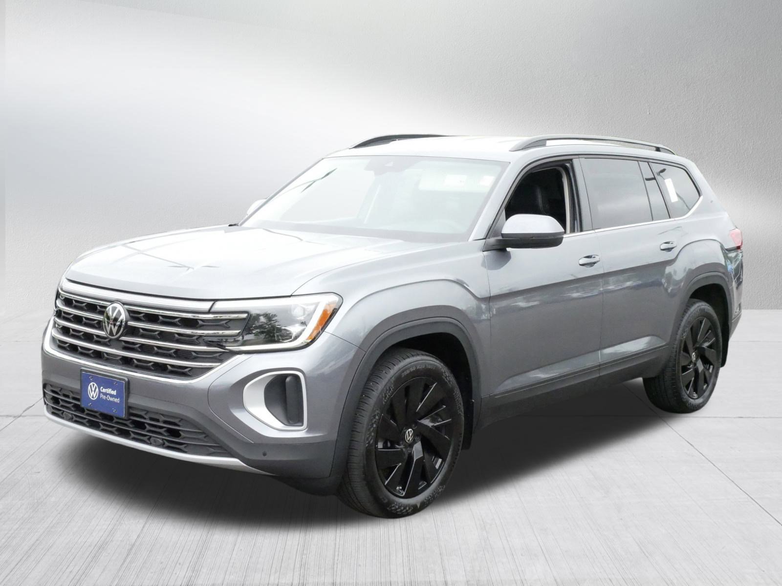 2024 Volkswagen Atlas SE Technology photo 3