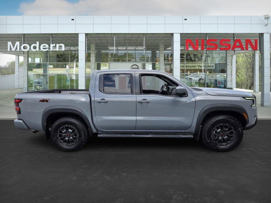2023 Nissan Frontier PRO-4X photo 4