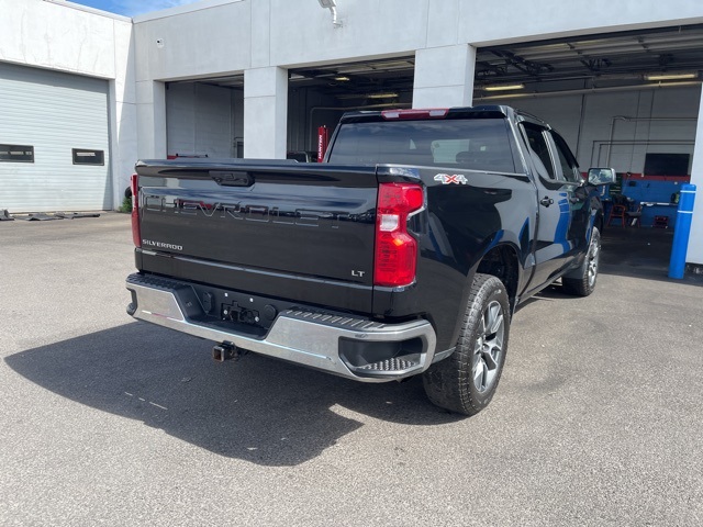 2023 Chevrolet Silverado 1500 LT photo 7