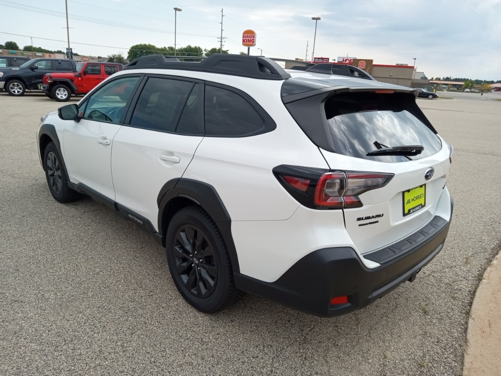 2023 Subaru Outback Onyx Edition photo 9