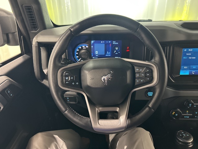 2022 Ford Bronco Black Diamond photo 11