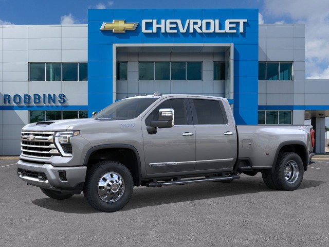 2025 Chevrolet Silverado 3500HD High Country photo 2