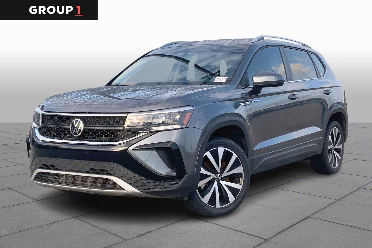 2022 Volkswagen Taos SE's photo