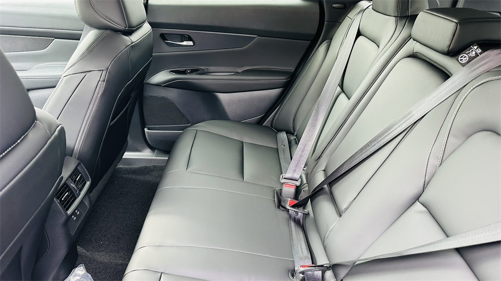2025 Nissan Murano SV photo 26