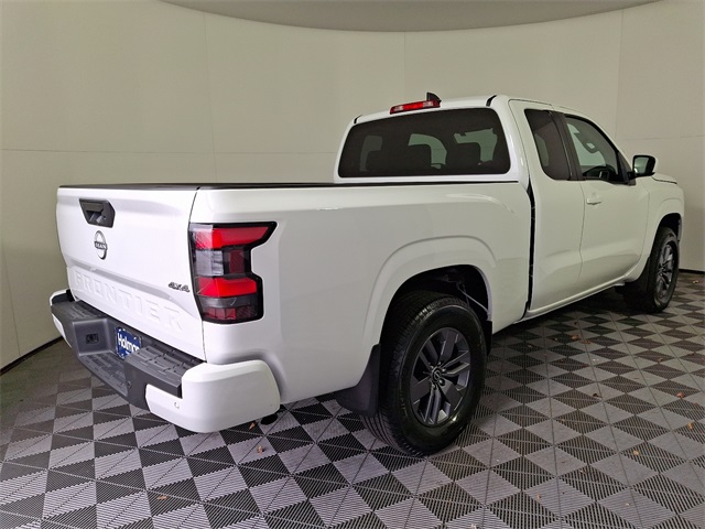 2025 Nissan Frontier SV photo 6