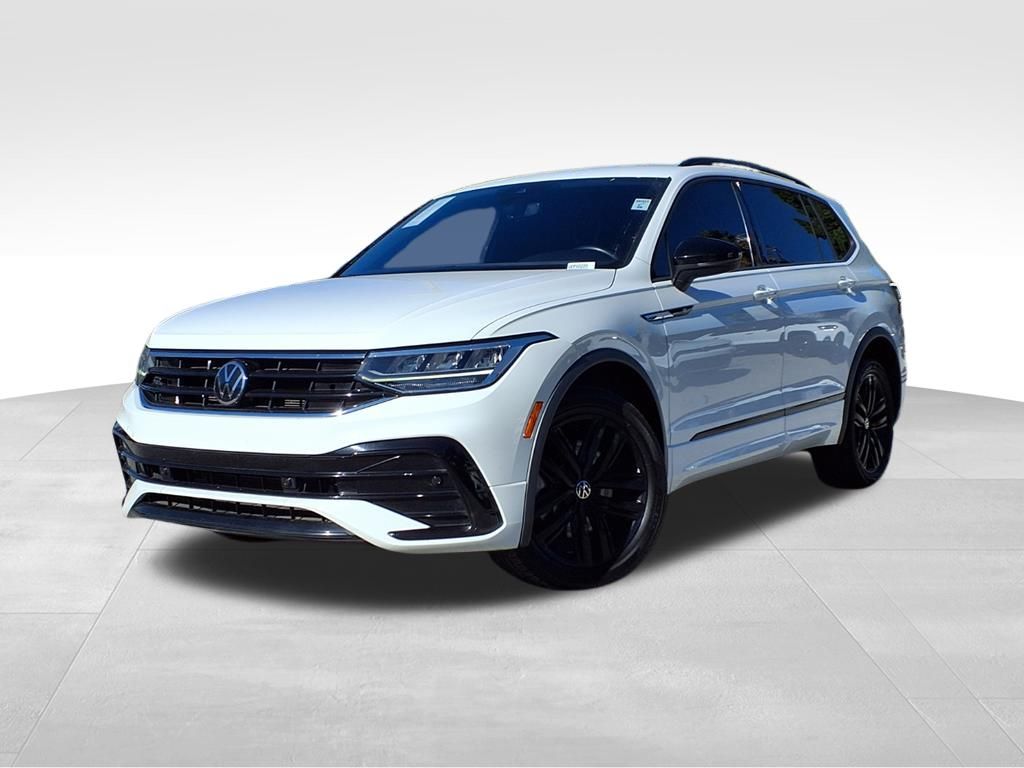 2022 Volkswagen Tiguan SE R-LINE BLACK's photo