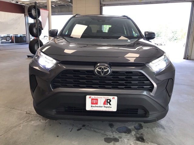 2023 Toyota RAV4 XLE photo 8