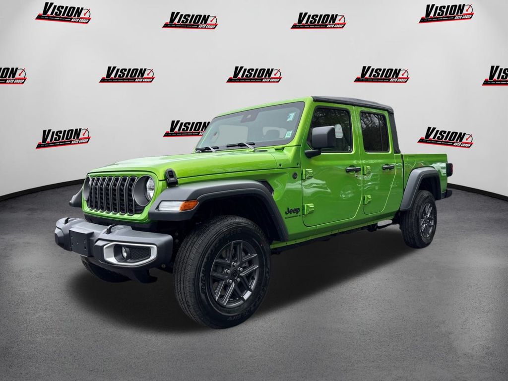 2025 Jeep Gladiator Sport S's photo