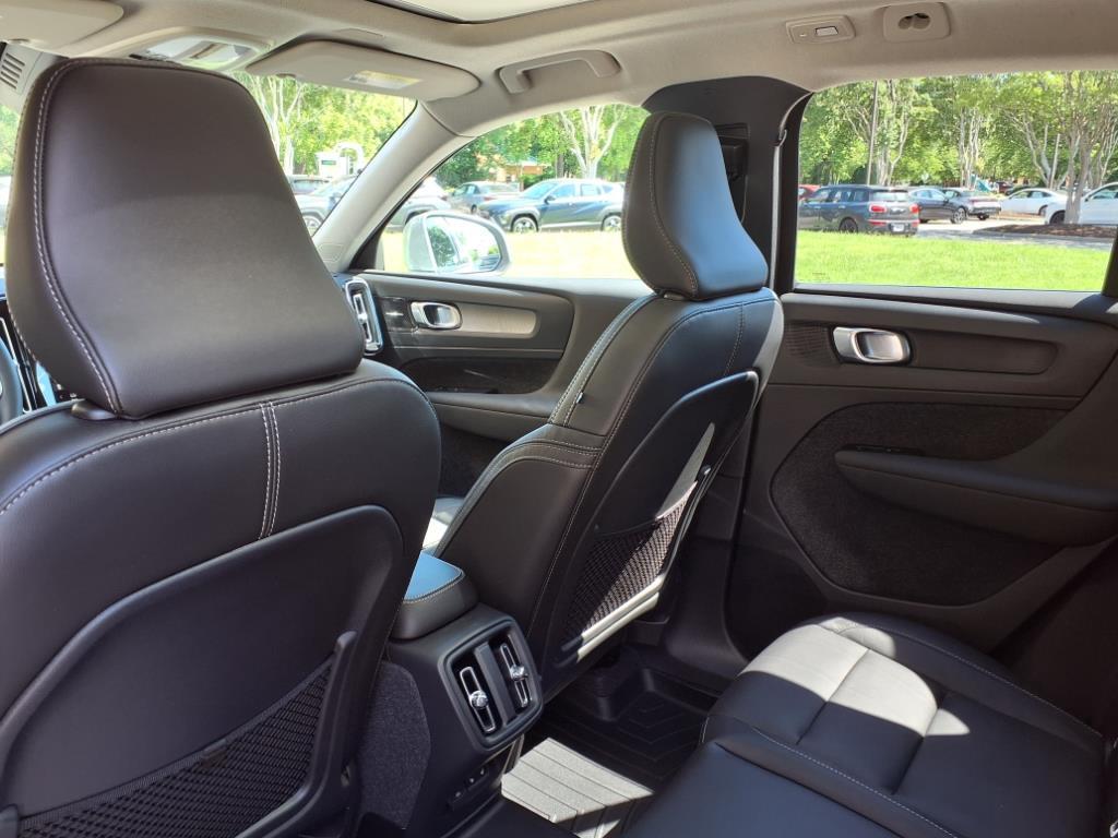 2024 Volvo XC40 Ultimate photo 20