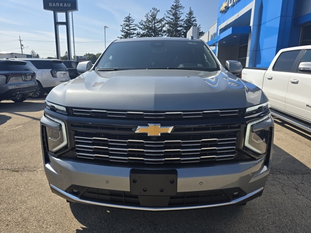 2026 Chevrolet Suburban High Country photo 3